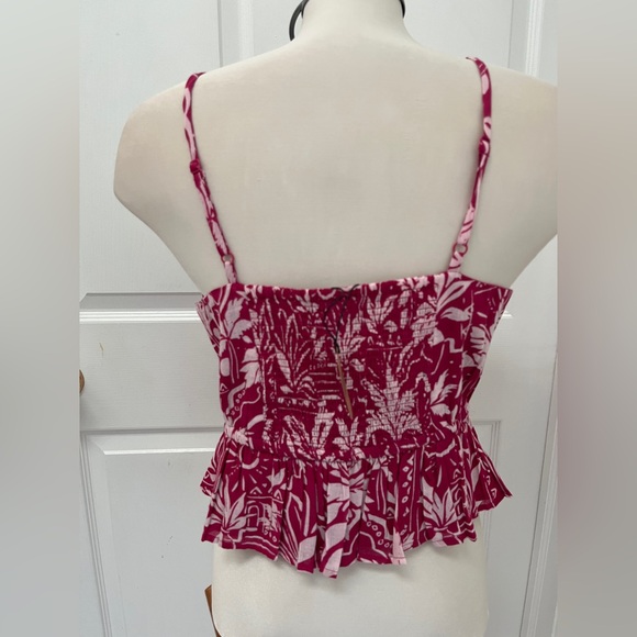 NWT Bila 77 cotton Floral Red Women's Top - Picture 5 of 9